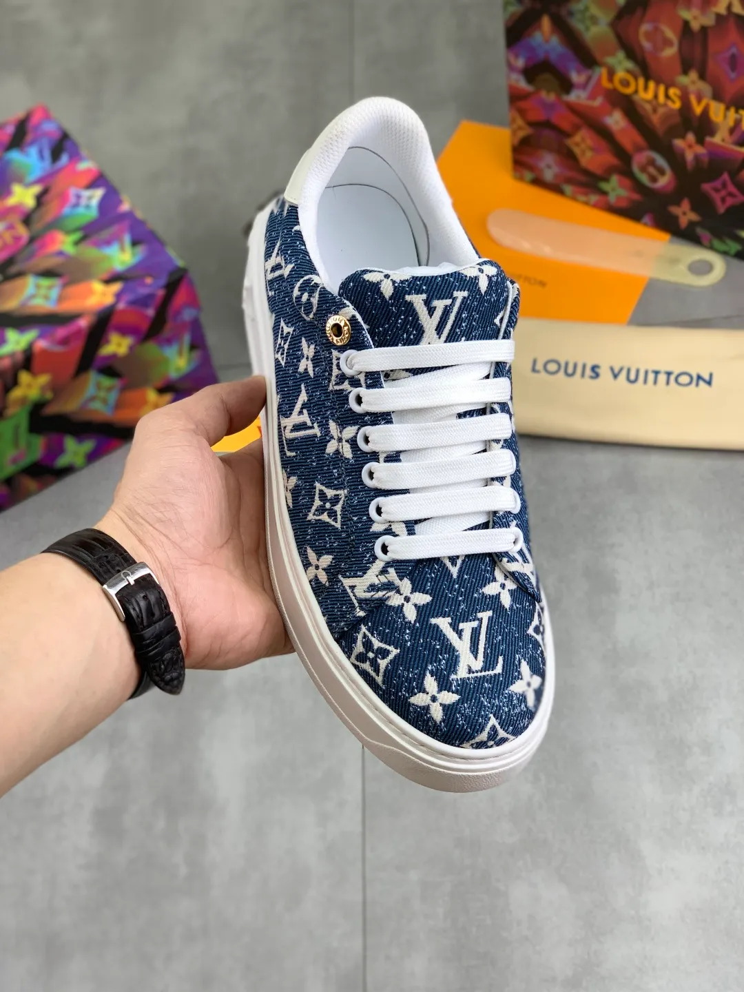 Men's men's shoes💰P520💰[New model]🆘High quality cowhide [Louis Vuitton]LV official website latest model🎁casual and fashionable men's shoes👟hot style💥simple and elegant style, exclusive for trendy men. Unique official website latest brand elements👑original decoration, fashionable and generous, the fabric is made of original denim➕comfortable and breathable mesh lining➕cow leather feet ✅The official website specifies wear-resistant casual outsole, the classic model is taken in real life🎬Color: 6️⃣colors available😍Number of codes: 38-44 Full set of packaging